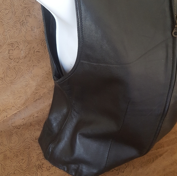 Hand painted leather vest - Picture 5 of 7